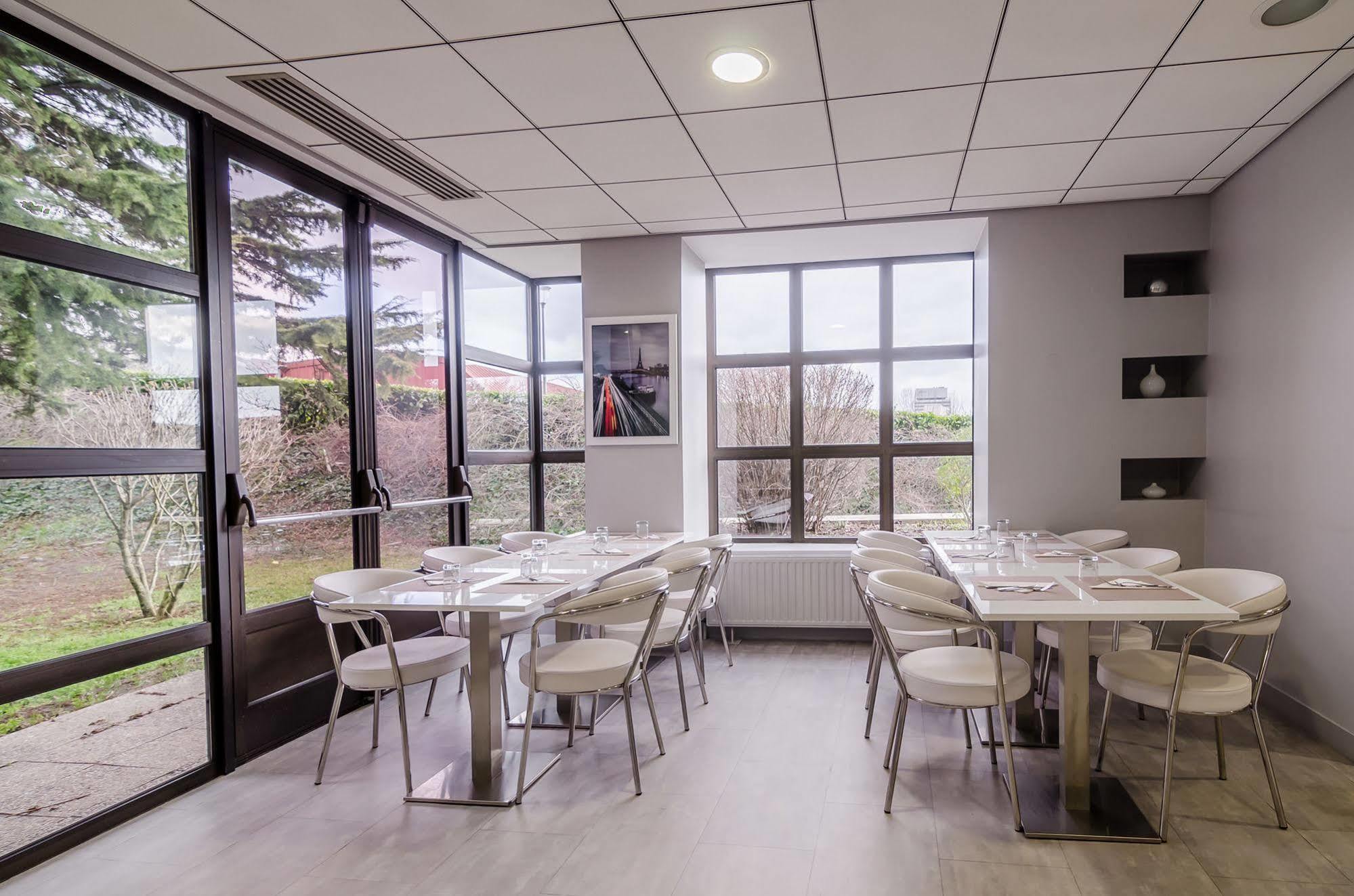 Mercure Cergy Pontoise Centre Екстериор снимка